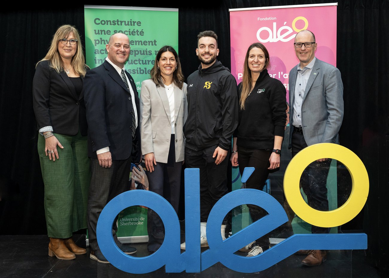 Photo officielle du lancement de la chaire de recherche